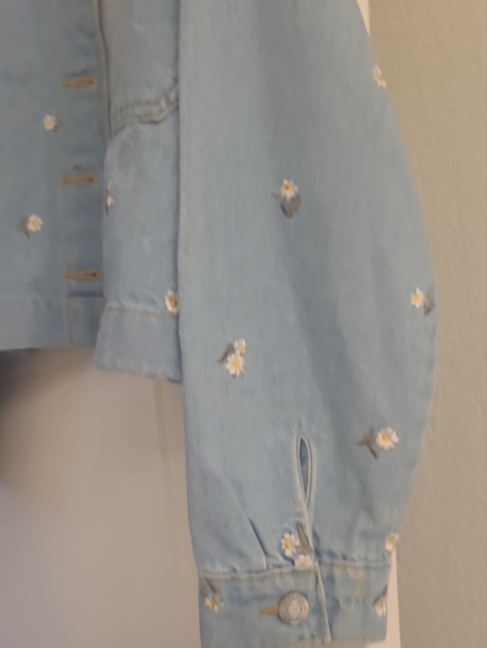 GAP Kids Girls Denim Jacket Floral Embroidered Daisys Light Blue Jean Jacket Med - Picture 9 of 14